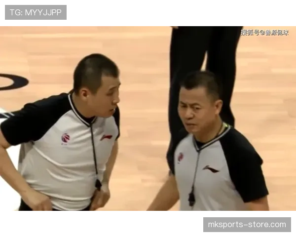 裁判干预犯规判罚标准解析：何时介入才算合理？